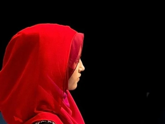 Ghadhul bashar menundukkan pandangan
