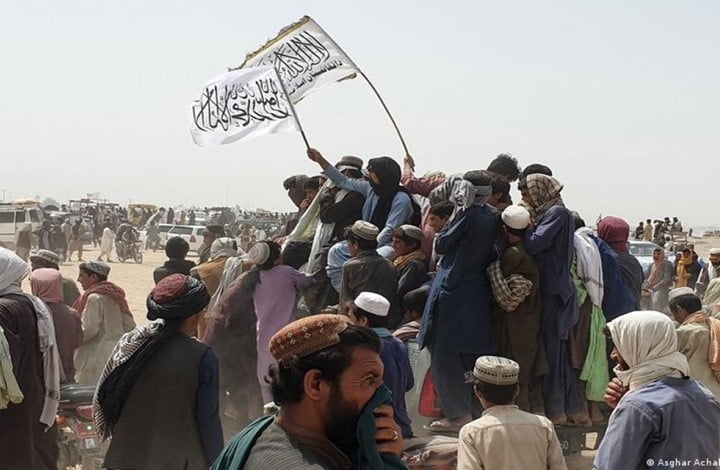 Taliban Mengepung