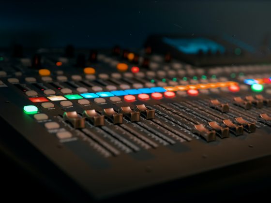 Sebuah Stasiun Radio Terancam Sanksi Setelah Menyiarkan 'Lirik Jihad' 1 pexels dmitry demidov 3784566