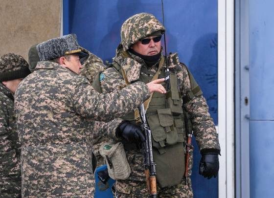 Krisis Kazakhstan, Mantan Pejabat Keamanan Ditangkap 8 Kazakhtan 080122