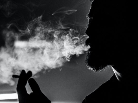 Akhlak Seorang Muslim Terhadap Dirinya Sendiri (Bag. 4): Menjauhkan Diri dari Perbuatan yang Membahayakan 2 Smoking