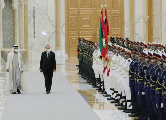 Erdogan Tinggalkan UEA Setelah Sepakati Sejumlah Kerjasama 7 Erdogan Uni Emirat