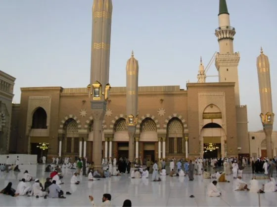 Metodologi Penulisan Literatur Hadis Abad 13-14 H 7 Masjid Nabawi 2011