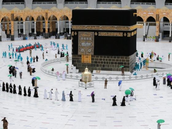 Arab Saudi Melonggarkan Aturan Pemakaian Masker Seiring Tibanya Gelombang Pertama Jemaah Haji 3 masjid Haram