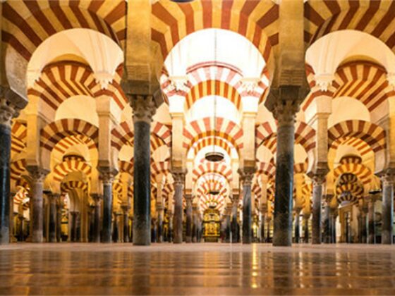 Eksistensi Daulah Amiriyah di Andalusia Pada Masa Pemerintahan Khalifah Hisyam Al-Muayyad 10 Masjid Cordoba Andalusia