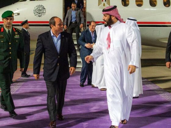 saudi menerima kunjungan mesir